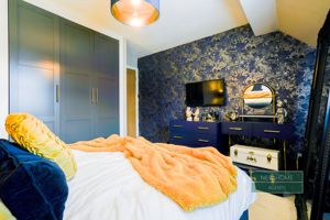 Photo 25- click for photo gallery